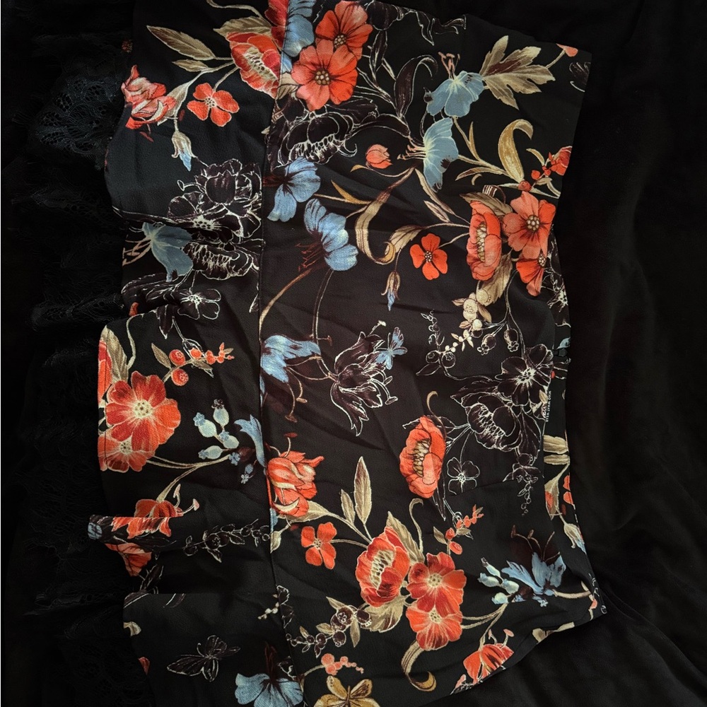 24W Who What Wear Floral Mini Skirt Lace Trim - Picture 2 of 6